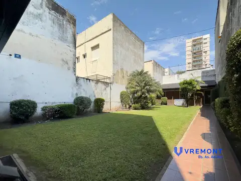 A.Alsina al 2500 | Balvanera | Depto 3 amb con gran parque y parrilla propia. | Venta