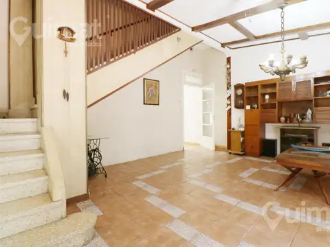 Depto Tipo Casa 4 ambientes con 2 baños
