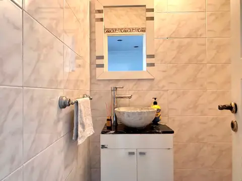 Depto Tipo Casa en Venta con 2 cocheras