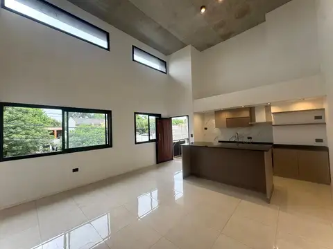 EN VENTA moderno Triplex 3 Ambientes a Estrenar con jardín y cochera, Villa Ballester