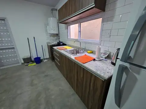 Casa 3 ambientes con 1 baño