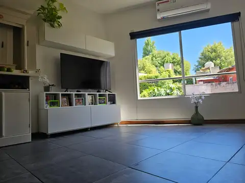 Depto Tipo Casa en Venta de 5 ambientes