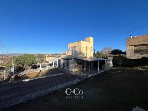 Venta Duplex Equipado De 1 Dormitorio, Cochera Y Piscina Sobre Ruta 28, Villa Santa Cruz Del Lago