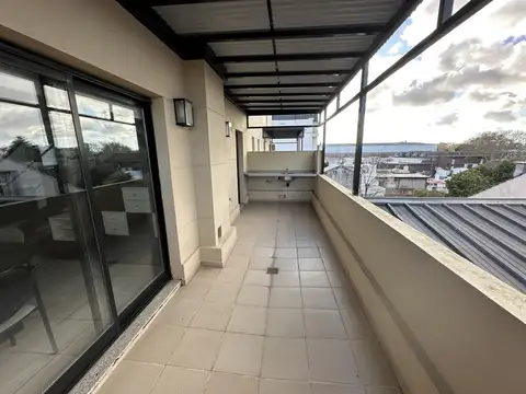 Departamento en Alquiler con 1 cocheras