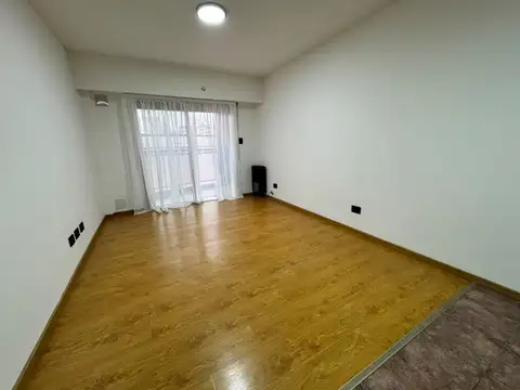 Departamento en Alquiler en Nuestra Señora De Lourdes, $ 400.000