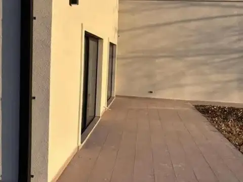 Casa en Venta al Oeste