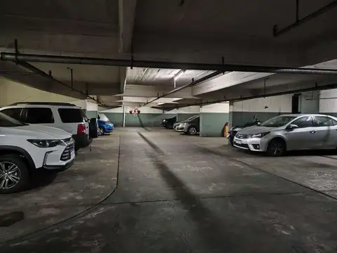 Cochera en Venta Cubierta