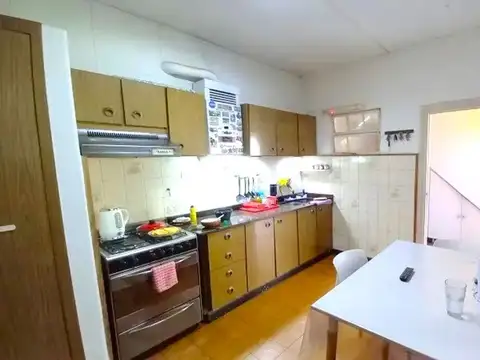 Casa en Venta con 5 cocheras