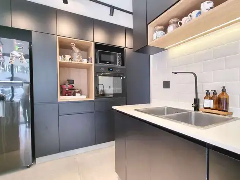 Casa 4 Dormitorios en B° Finca Laguna Blanca