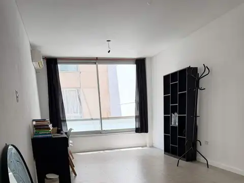 ALQUILER MONOMABIENTE EN CASTELAR SUR