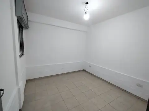 Depto Tipo Casa en Alquiler en Remedios de Escalada, $ 490.000