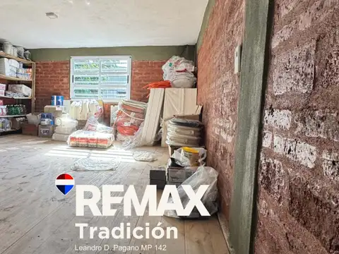 LOCAL COMERCIAL CON GALPON- VENTA - MAKALLE