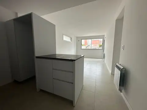 Venta departamento 2 dormitorios con balcón