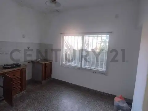 General Roca 4500, Piso 1