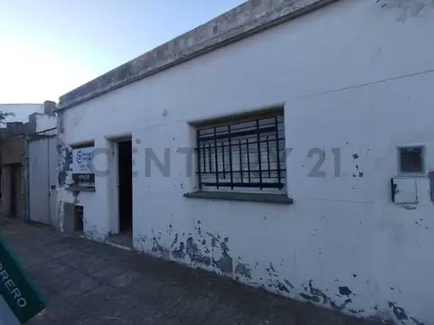 VENTA CASA 5 AMBIENTES - MORÓN – ¡IDEAL INVERSORES O FAMILIAS!