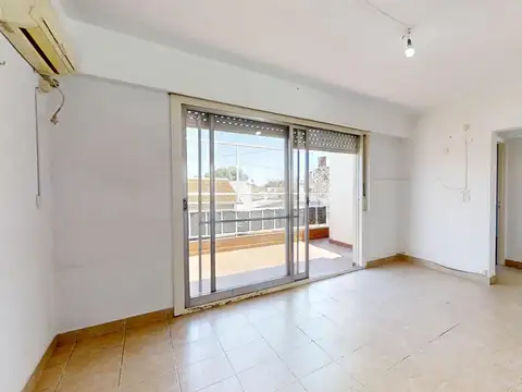 Departamento en venta en Martinez, 3 amb con balcon y terraza, 2do piso por escalera