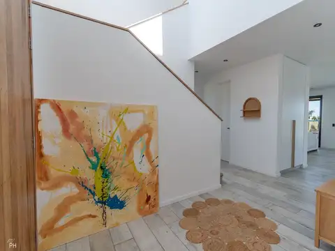 Casa 5 ambientes con 4 baños