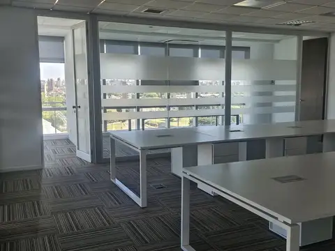Oficina en Alquiler en Puerto Norte, USD 4.400