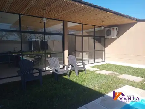 Casa 3 ambientes con 1 baño