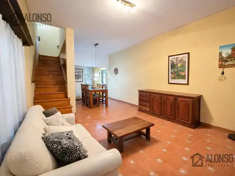 Depto Tipo Casa en Venta en Lanús Oeste, USD 142.000