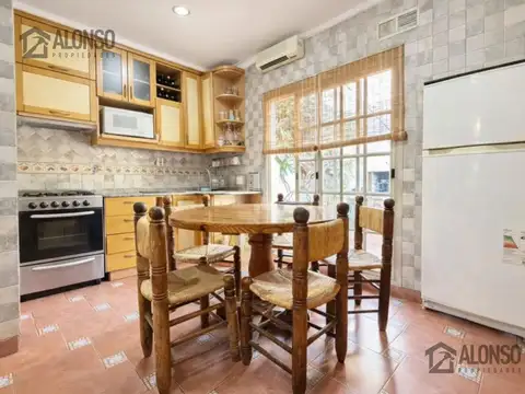 Venta - PH 4 AMBIENTES EN VENTA con 2 COCHERAS - Lanús