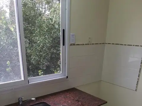 Depto Tipo Casa en Venta al Este