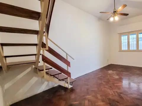 Depto Tipo Casa en Alquiler en Florida, $ 1.350.000