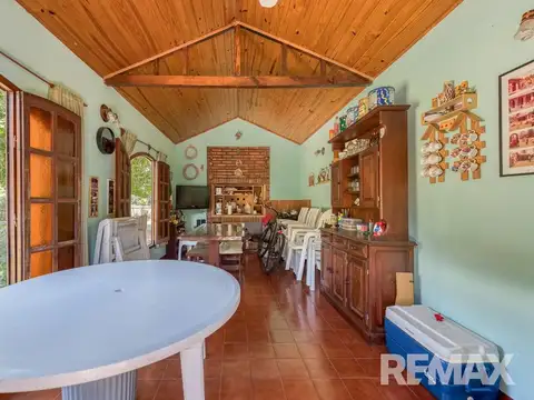 Casa 2 ambientes con 1 baño