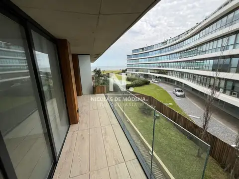 Espectacular apartamento  en 1ª fila Playa Mansa , Walmer Lagoon. 2 dormitorios en venta.