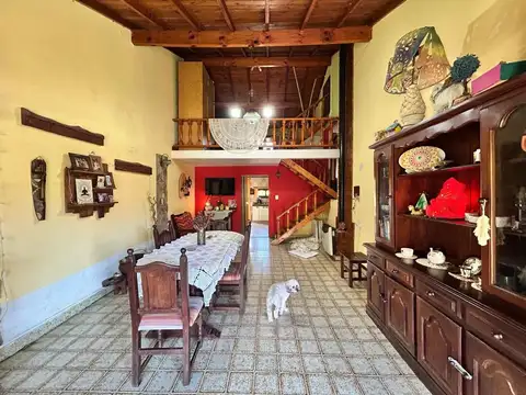 CHALET 4 AMB + DEPTO - GAS NATURAL - A 1 CUADRA DEL MAR- IDE