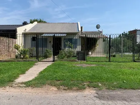 Venta de Casa 3 DORMITORIOS 94 E 5 y 5 bis La Plata