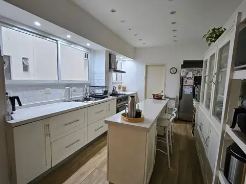 Avenida Del Libertador 3500, Piso 2