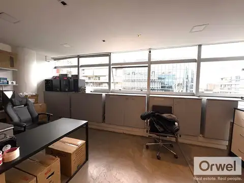 Oficina en Venta al Este