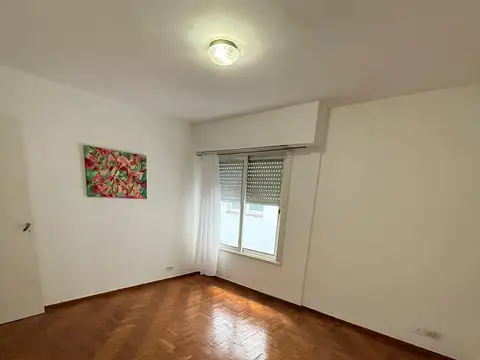 Adolfo Alsina 1300, Piso 1