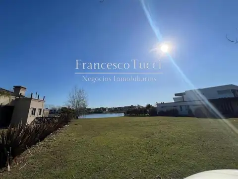 Terreno en Venta en Terravista, USD 250.000