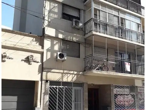 VENTA Local Comercial en Artigas y Gaona - Flores Norte - con Renta