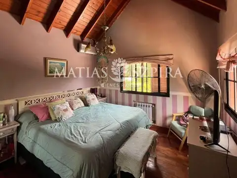 Casa 5 ambientes con 4 baños