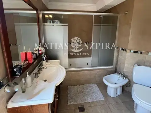 Casa en Venta al Este