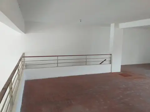 Local en Alquiler 40 años