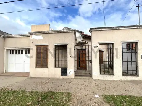 Casa de dos dormitorios, excelente ubicación. VENADO TUERTO