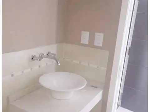 Oficina en la bahia vista Ruta 27