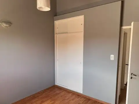 Depto Tipo Casa en Alquiler con 1 cocheras