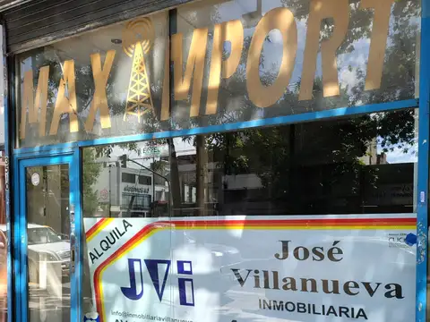 UBICACIÓN PRIVILEGIADA - REGIO LOCAL SUP TOT CBTA 80 m2 EN DOS PLANTAS – C/OFICINA – EN BUEN ESTADO – CUATRO VIENTOS- SIN EXPENSAS Y AYSA