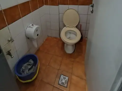 Local en Alquiler Via Púb.