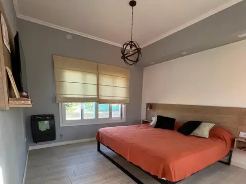Casa en Venta en Lobos, USD 245.000