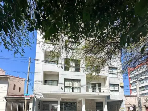 MONOAMBIENTE EN VENTA JUNIN AL 500