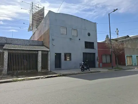 GALPON LOTE PROPIO FLORES PINTADO A NUEVO TOMA PERMUTA