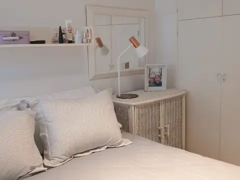 VENTA DEPTO 2 AMB CON BALCON IMPECABLE LUMINOSO