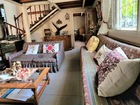 Depto Tipo Casa en Venta de 4 ambientes