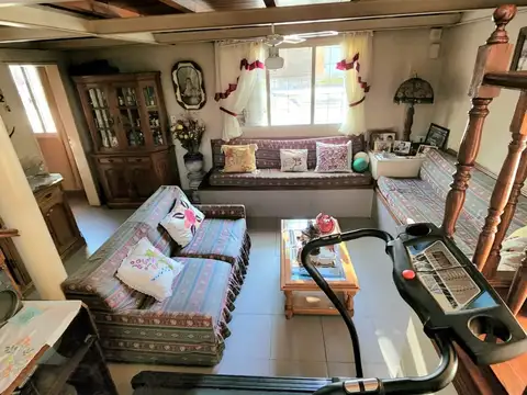 Depto Tipo Casa en Venta en Parque Chacabuco, USD 135.000
